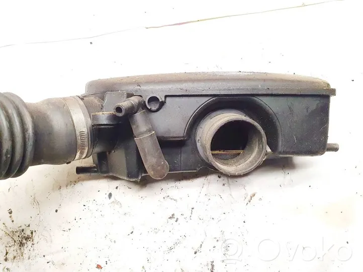 Subaru Impreza II Scatola del filtro dell’aria r014