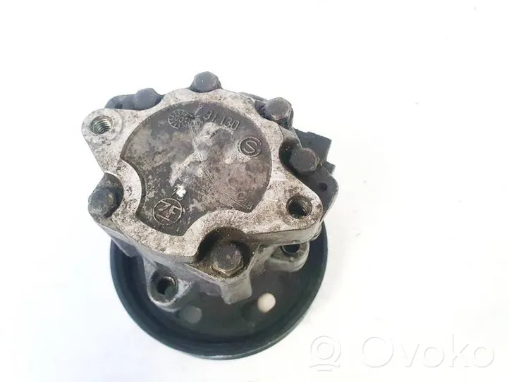 Audi A3 S3 8L Vairo stiprintuvo siurblys 038145255A