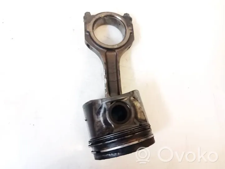 Ford Focus Piston avec bielle 