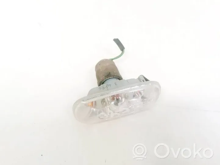 Audi A6 S6 C6 4F Front fender indicator light 8E0949127