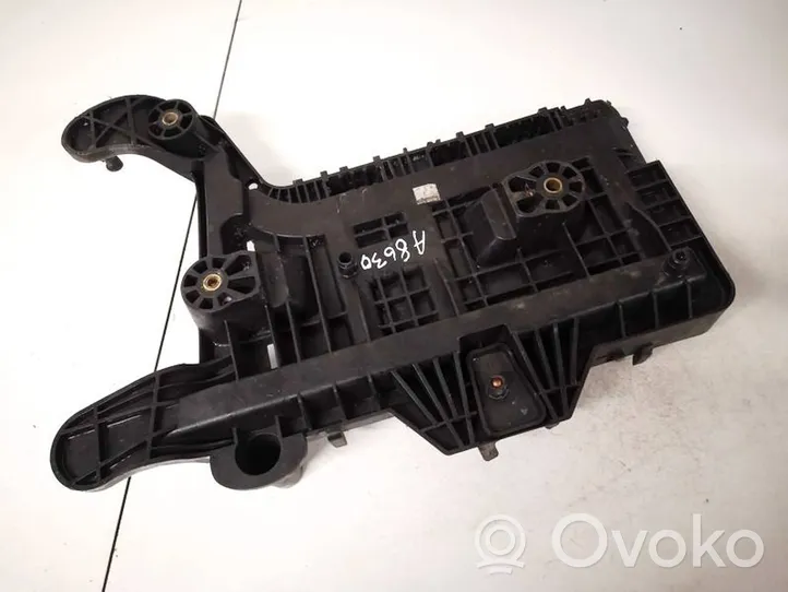 Skoda Octavia Mk2 (1Z) Vassoio scatola della batteria 1k0915333