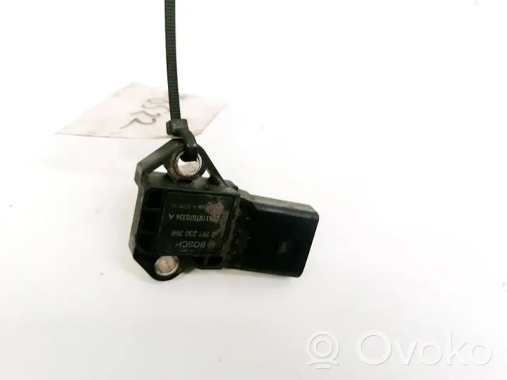 Skoda Octavia Mk2 (1Z) Czujnik ciśnienia powietrza 0261230266