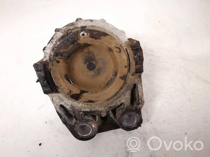 Volvo V50 Wspornik / Mocowanie silnika 