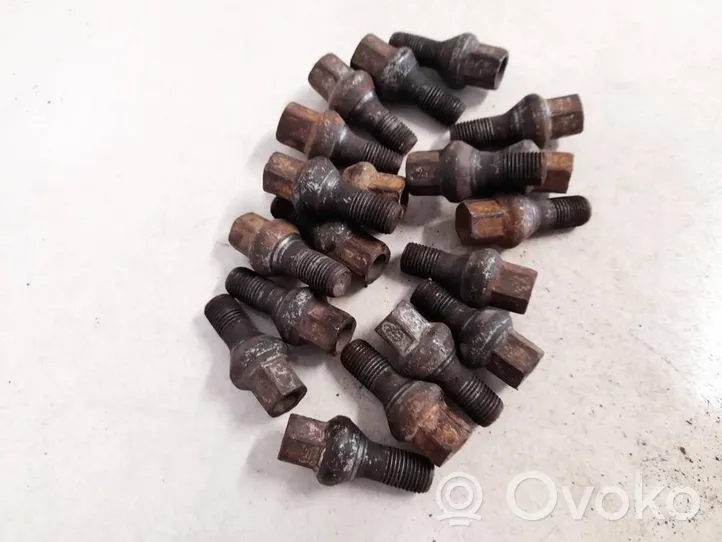 Citroen C8 Nuts/bolts 