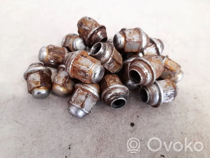 Hyundai i30 Nuts/bolts 