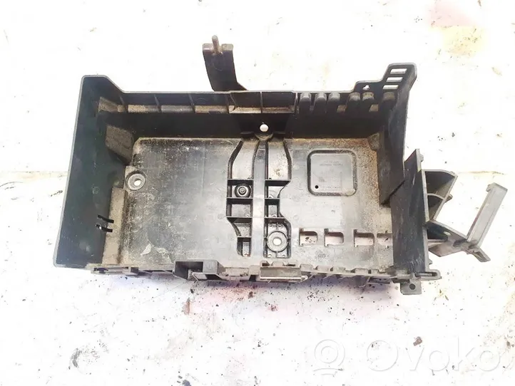 Opel Astra J Vassoio scatola della batteria 13346249