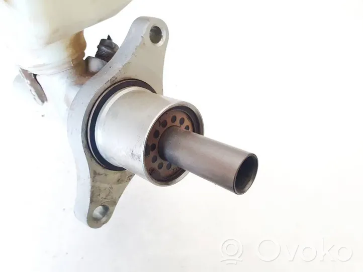 Volkswagen Touran I Master brake cylinder 