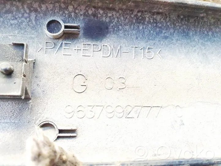 Citroen C3 Apdaila galinių durų (moldingas) 9637992777c