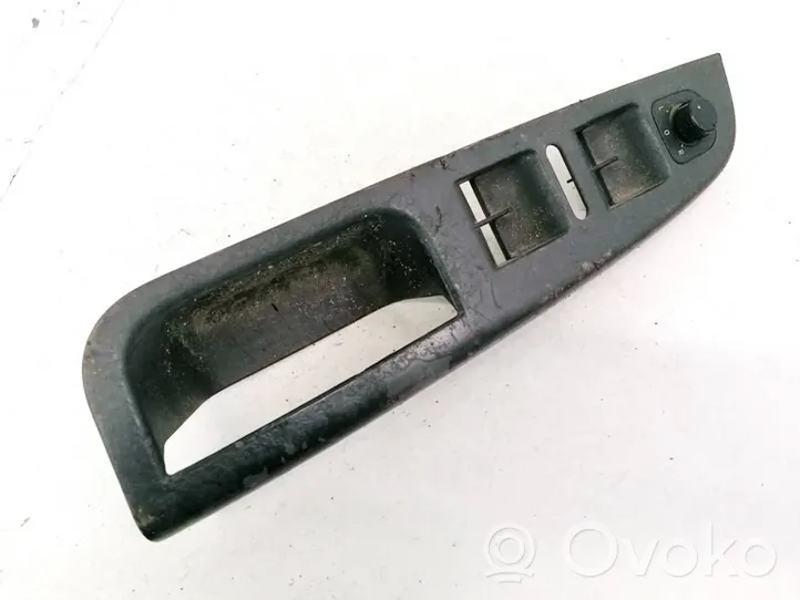 Volkswagen Golf V Rivestimento pulsantiera finestrino della portiera anteriore 1K4868049B