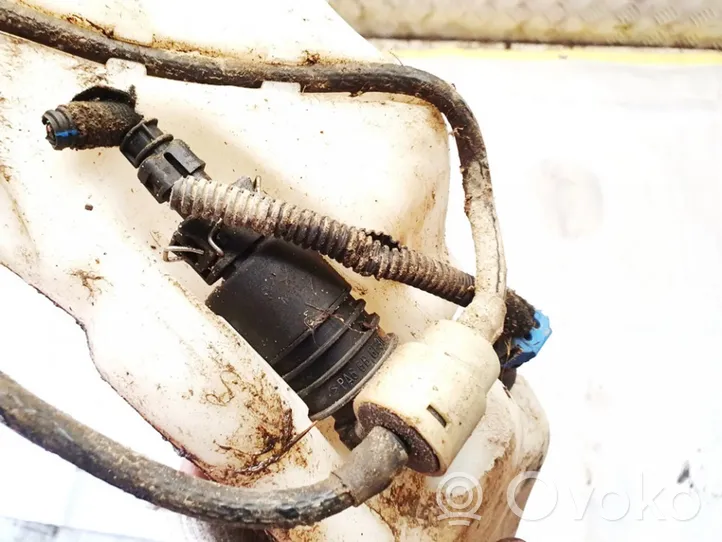 Opel Zafira A Windscreen/windshield washer pump 