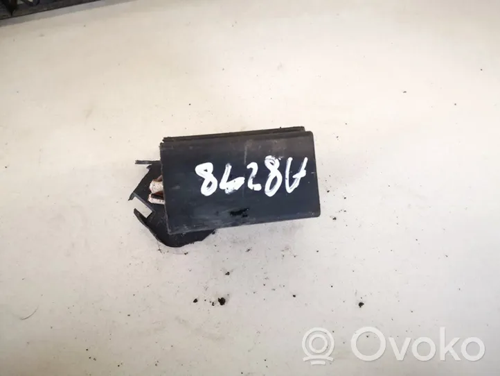 Opel Zafira B Coolant fan relay 13119468