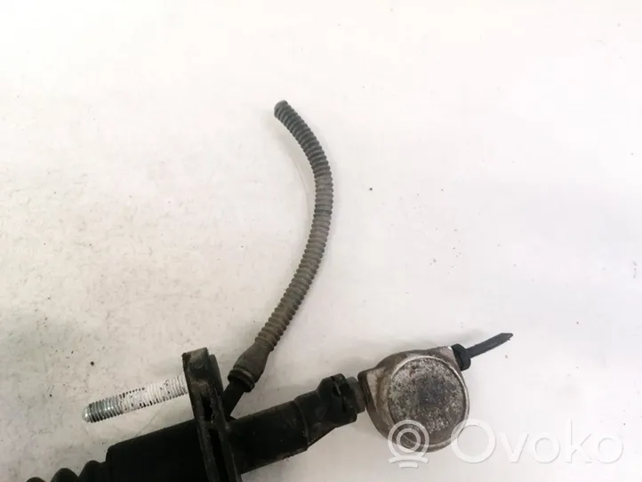 Opel Zafira B Clutch master cylinder 90581565