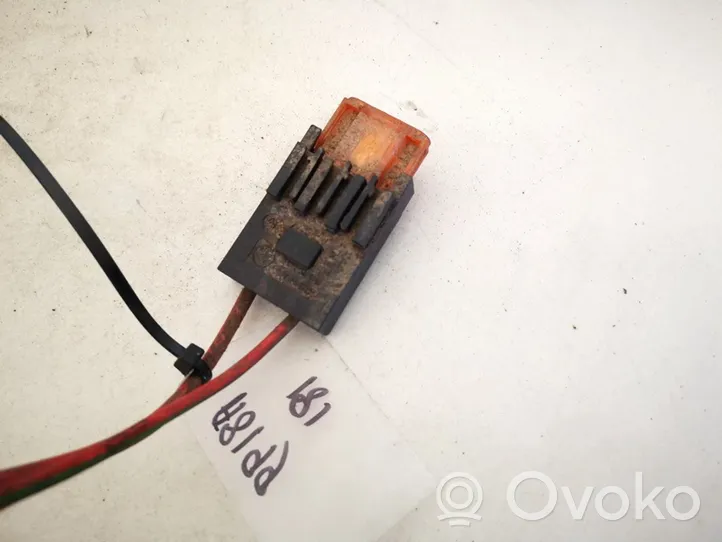 BMW 5 E39 Fuse 4635023