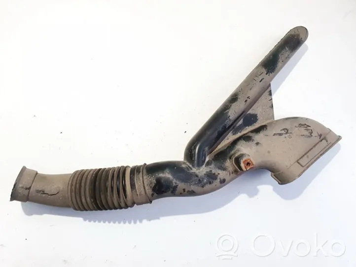 Opel Corsa D Rura / Wąż dolotowy powietrza 55557182