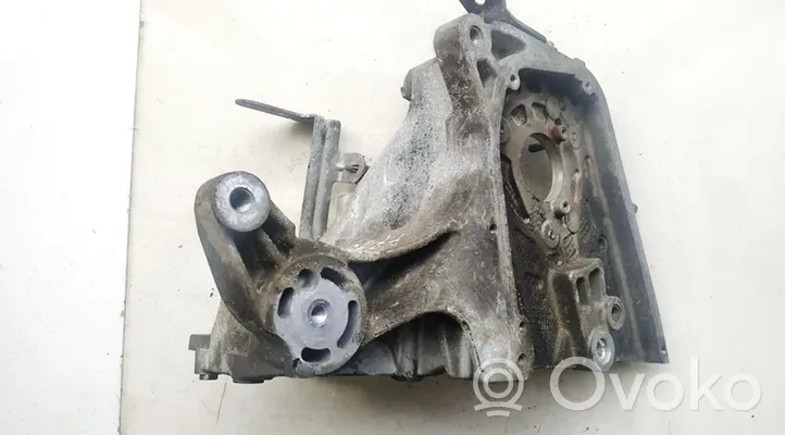 Opel Vectra C Moottorin kiinnikekorvake (käytetyt) 55196097