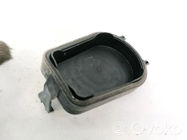 Volkswagen Touran I Headlight/headlamp dust cover 1305239232