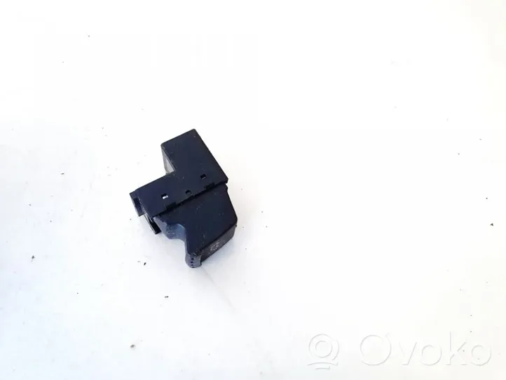 Skoda Superb B5 (3U) Przełącznik / Przycisk otwierania klapy bagażnika 3u0959831