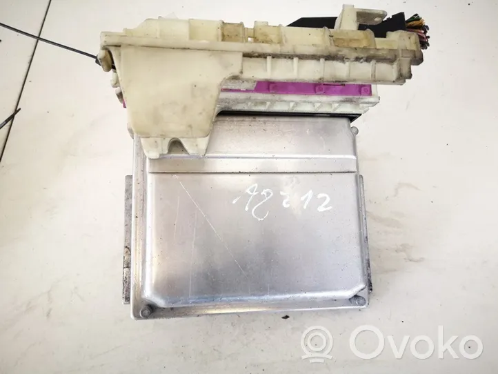 Volvo S60 Sterownik / Moduł ECU 0281010319