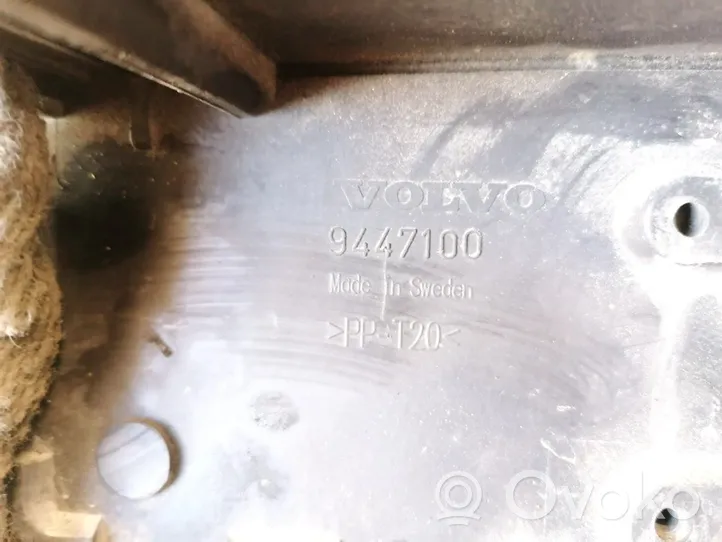 Volvo S70  V70  V70 XC Muu ulkopuolen osa 9447100