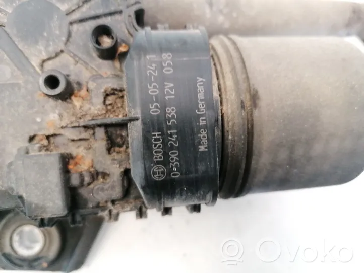 Opel Astra H Wiper motor 0390241538