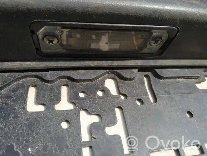 Volkswagen Polo Lampa oświetlenia tylnej tablicy rejestracyjnej 