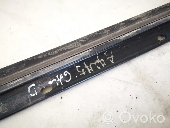 Audi 80 90 S2 B4 Rivestimento modanatura del vetro della portiera posteriore 