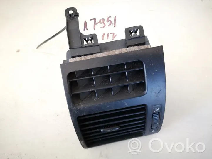 Volkswagen Touran I Grille d'aération centrale 1t0819703a