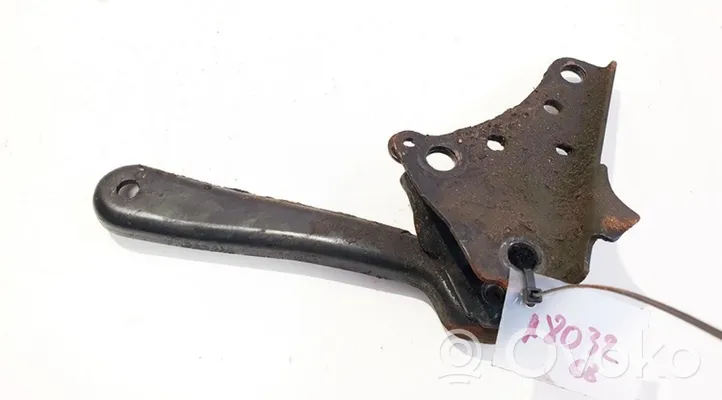 Citroen C3 Engine mounting bracket 