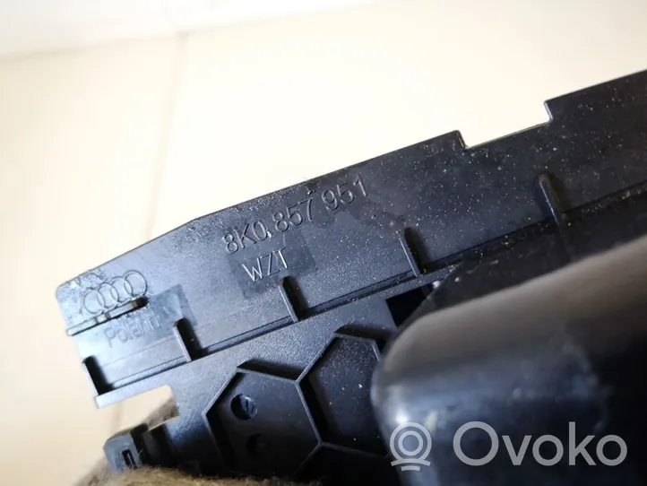 Audi A4 S4 B8 8K Peleninė panelėje 8k0857951