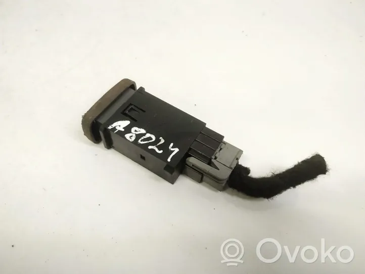 Volvo S40, V40 Seat heating switch 30850304