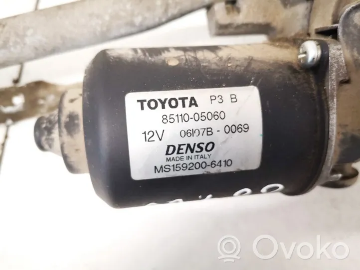 Toyota Avensis T250 Valytuvų varikliukas 8511005060