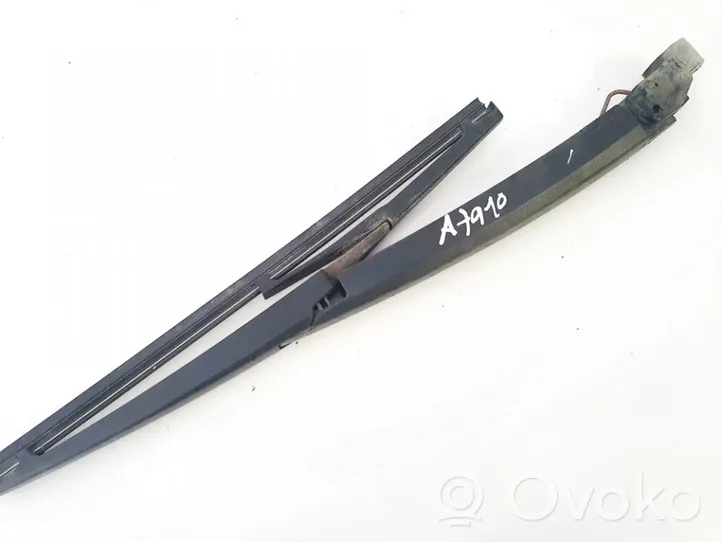 Toyota Corolla Verso AR10 Rear wiper blade arm 