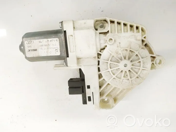 Audi Q7 4L Motorino alzacristalli della portiera anteriore 977273101