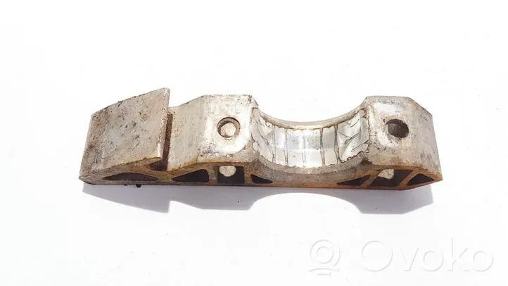 Porsche Cayenne (9PA) Supporto per boccola della barra antirollio, anteriore 7l0411063b