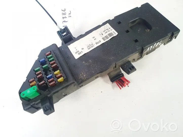 Opel Vectra C Fuse box set 13199490