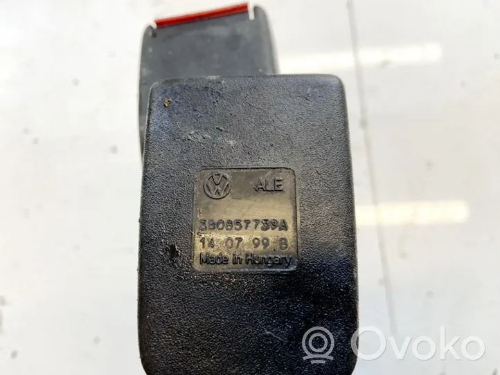 Volkswagen PASSAT B5 Middle seatbelt buckle (rear) 3b0857739a