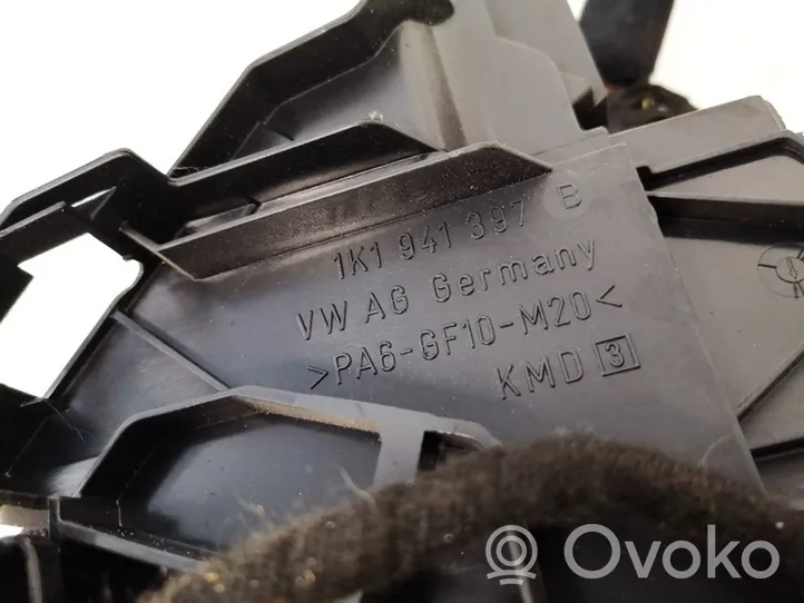 Skoda Octavia Mk2 (1Z) Skrzynka bezpieczników / Komplet 1k1937503
