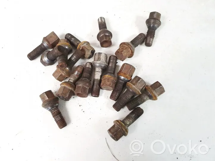 Mercedes-Benz C W203 Nuts/bolts 