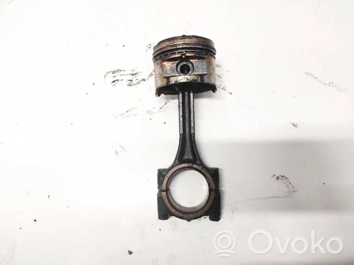 Hyundai Accent Piston avec bielle 