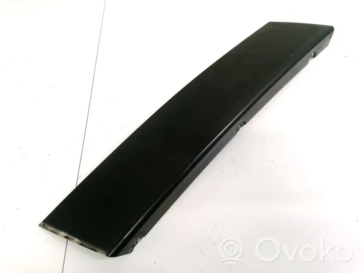 Audi 100 S4 C4 Rivestimento modanatura del vetro della portiera posteriore 