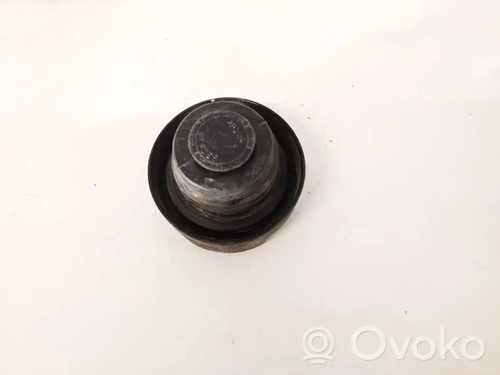 Opel Astra G Tappo del serbatoio del carburante 