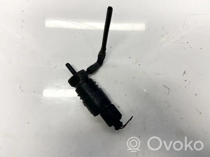 Volkswagen PASSAT B5 Tuulilasi tuulilasinpesimen pumppu 