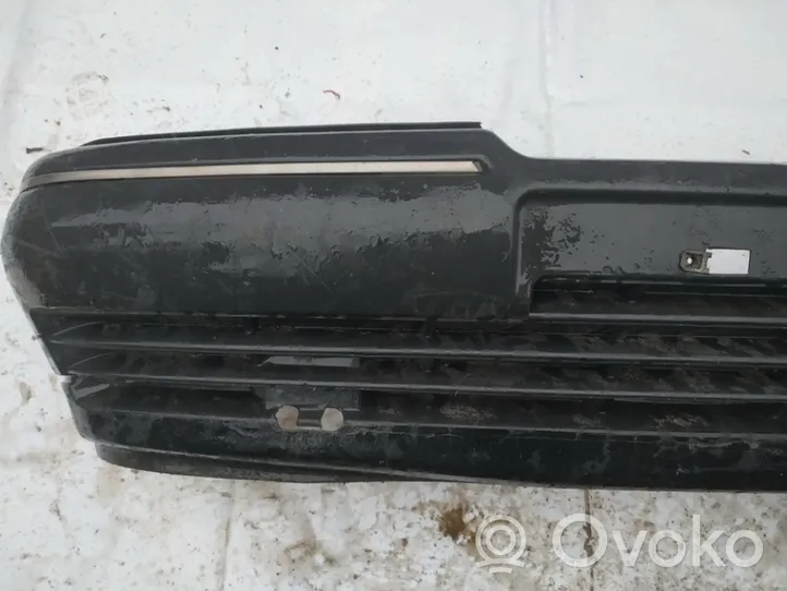 Opel Omega A Front bumper pilkas