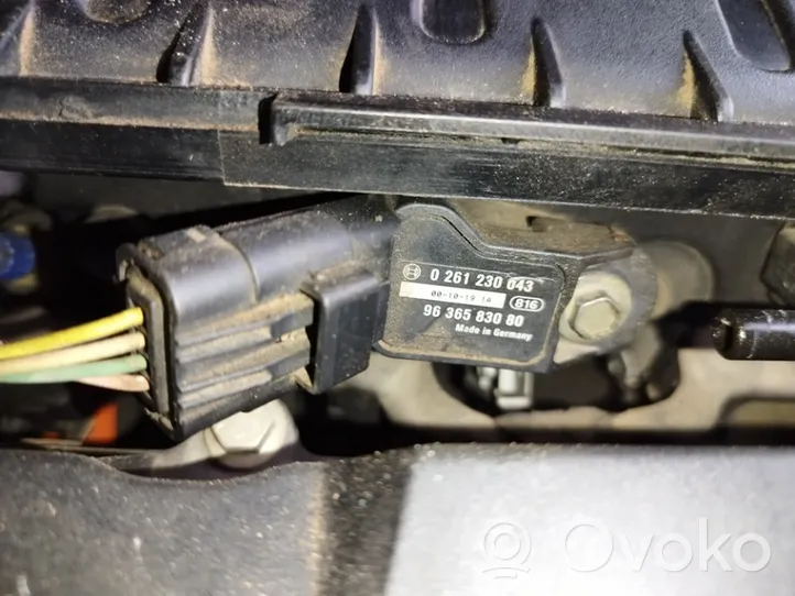 Citroen Xsara Air pressure sensor 0261230043