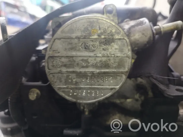Opel Signum Pompe à vide 0252738