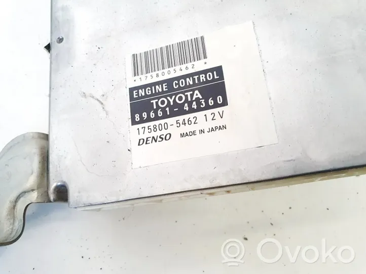 Toyota Avensis Verso Moottorin ohjainlaite/moduuli 8966144360