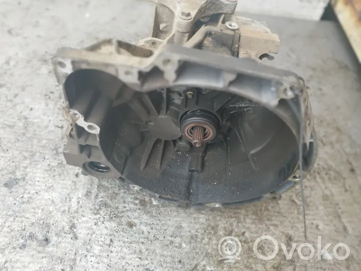 Ford Fiesta Manualna 5-biegowa skrzynia biegów 2n1r7002fa