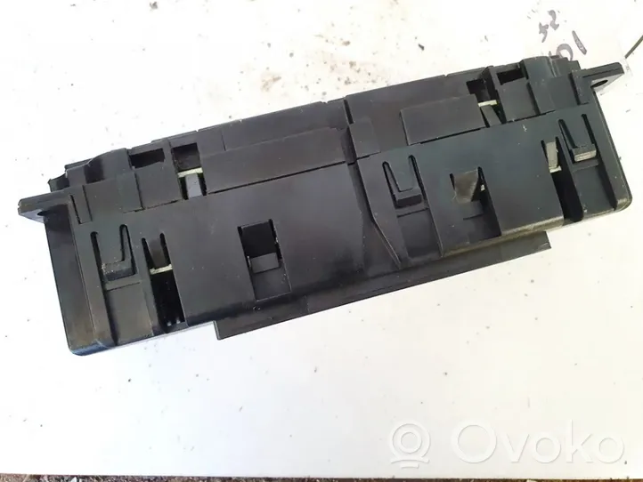 Volkswagen PASSAT B5.5 Climate control unit 3b1907044h