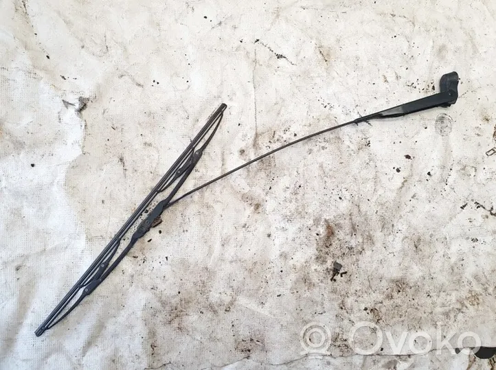 Opel Corsa C Front wiper blade arm 