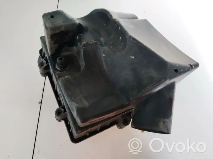 Opel Corsa D Air filter box 